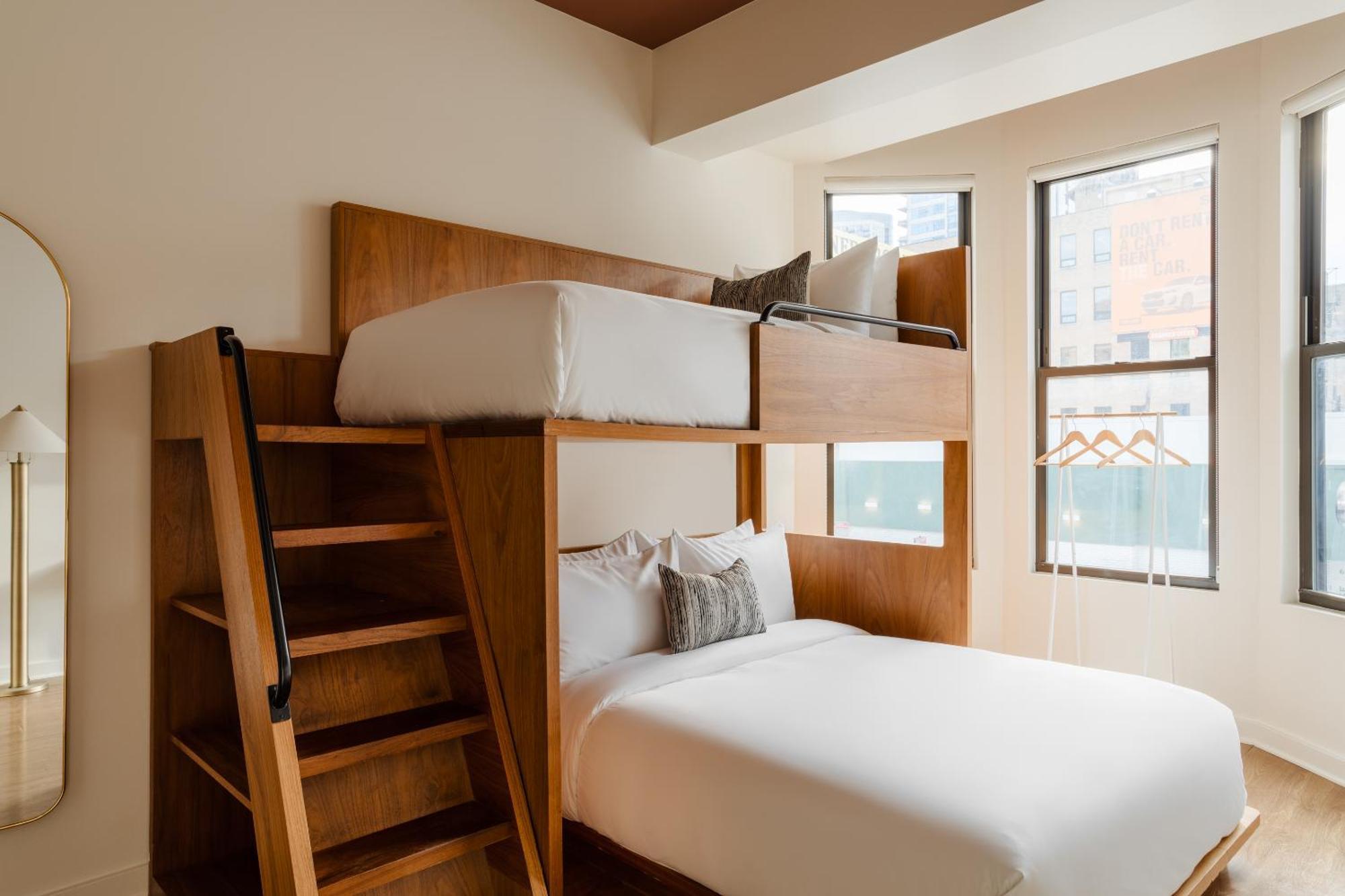 Found Hotel Chicago River North Luaran gambar