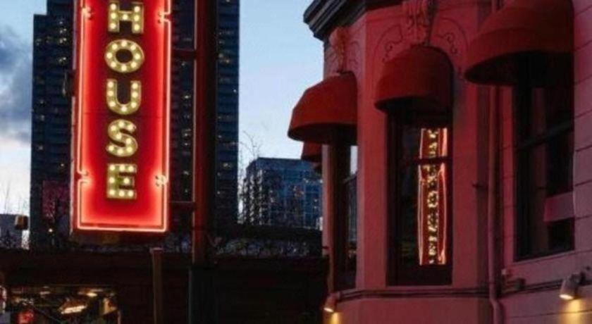 Found Hotel Chicago River North Luaran gambar
